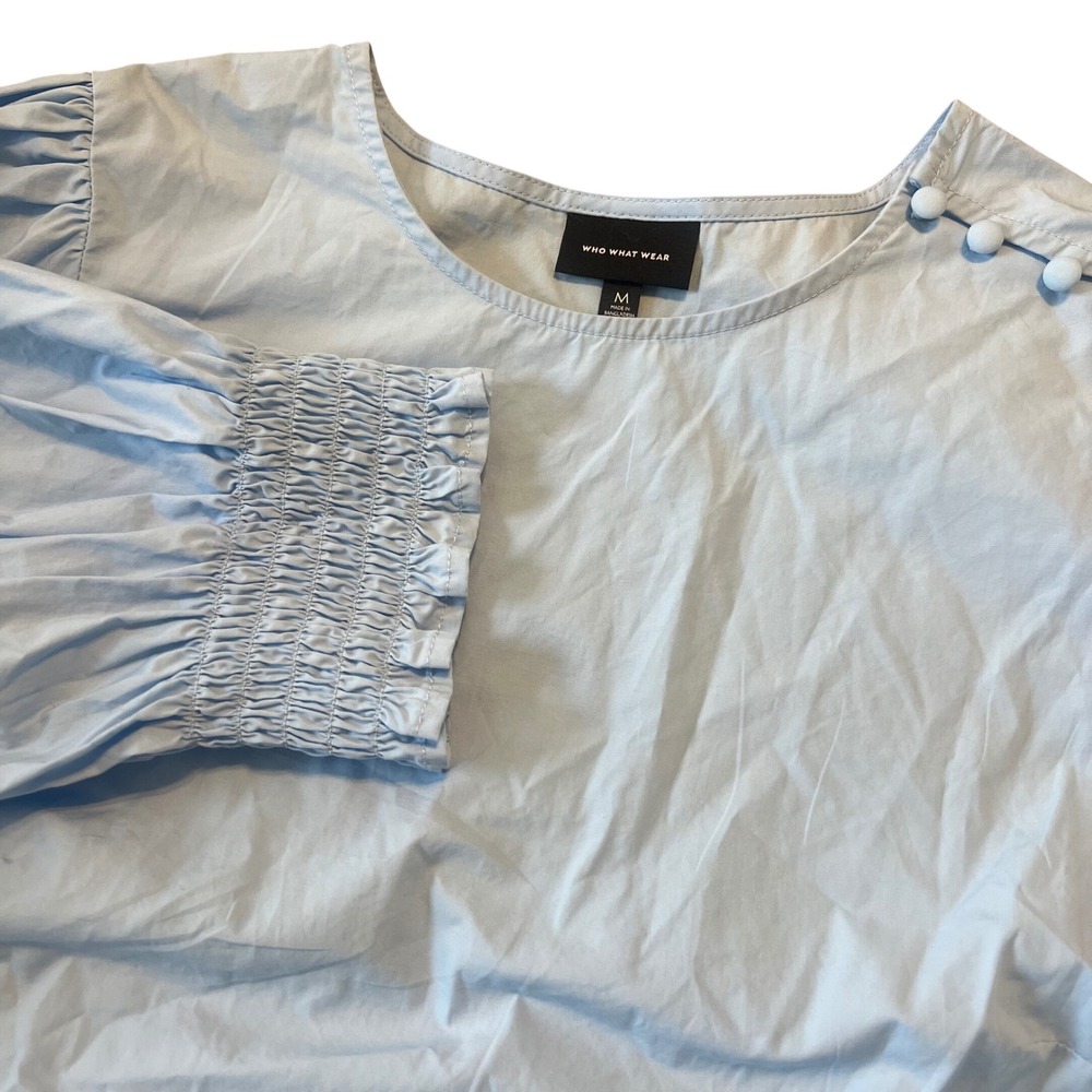 WHO WHAT WEAR Light Blue Smocked Sleeve Puff Sleeve Crew Neck Top Size M